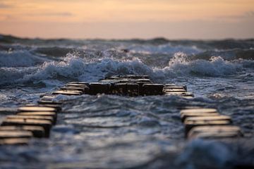 Baltic Sea groynes - forces of nature by t.ART