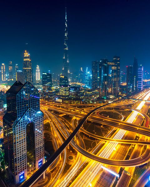 Dubai skyline at night by Remco Piet