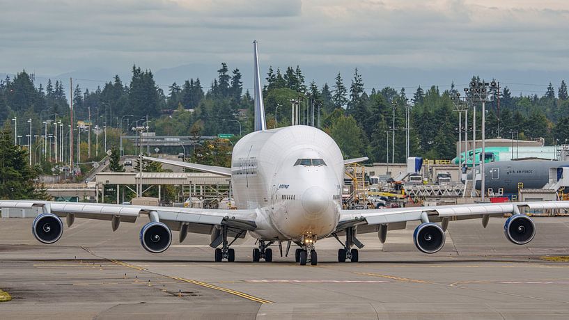 Boeing Dreamlifter kurz vor seinem Abflug nach Nagoya. von Jaap van den Berg