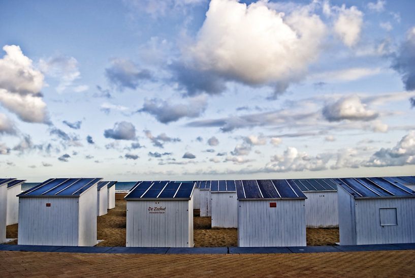 Bild von Strandhäuschen in Ostende. von Therese Brals