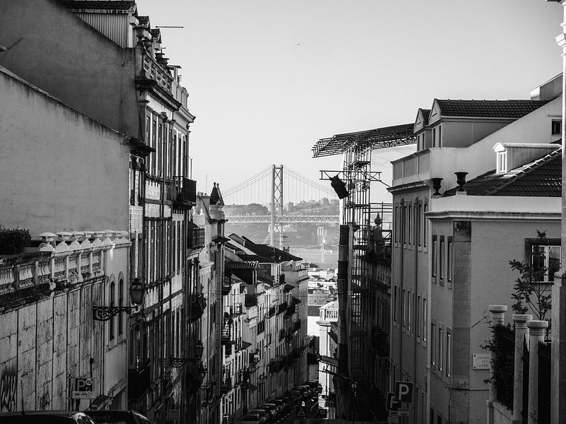 Lisbon by Hello Pompoyo