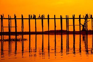 Sonnenuntergang U-Bein Brücke Mandalay, Myanmar von Wijnand Plekker