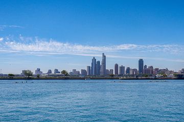 Zicht op Chicago vanaf Navy Pier (kleur) van Claudia Giacomelli