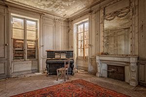 Lost Place - verlassenes Klavier von Gentleman of Decay