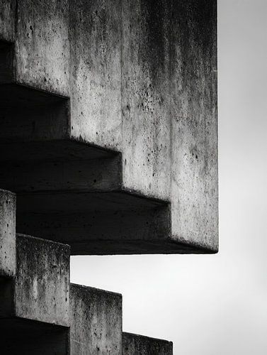 Trap naar het onbekende – brutalistisch statement