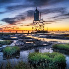 Silence sur la mer des Wadden – Le phare d'Obereversand au coucher du soleil sur Steffen Peters