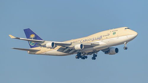 Landende Saudi Arabian Cargo Boeing 747-400.