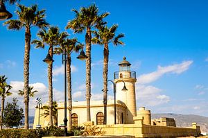 castillo de Santa Ana und Leuchtturm in Roquetas de Mar in Andalusien Spanien von Dieter Walther