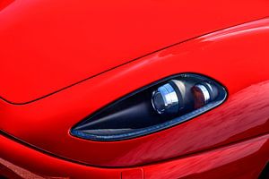 Roter Sportwagen Ferrari F430 vorne im Fahrerlager während der Veranstaltung 2014 Italia a Zandvoort