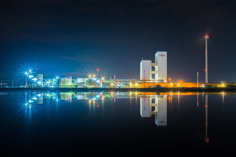 DOW reflection by Jan Georg Meijer