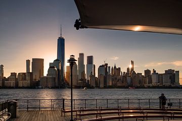 Sunrise in southern Manhattan by Kurt Krause