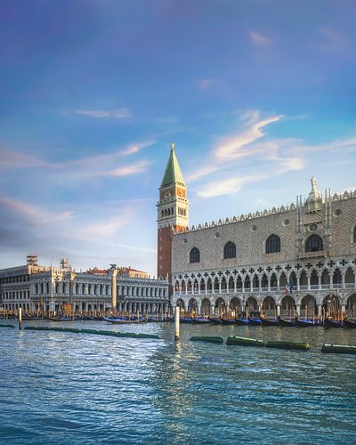 Dogenpaleis en Campanile van San Marco, Venetië
