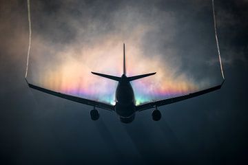 KLM Airbus A330-200 met regenboog condensatie van Mark de Bruin