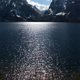 Mountains and a lake | Grand Teton National Park | Wyoming | America | Travel photography print by Kimberley Helmendag