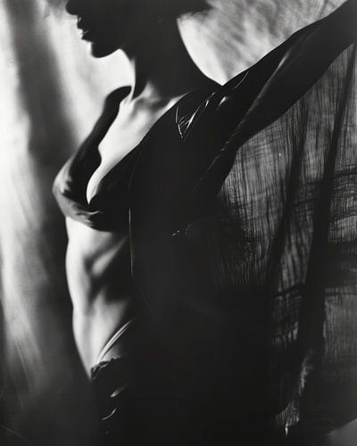 Stijlvol boudoir portret in zwart-wit