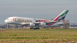 Emirates Airbus A380 in AC Mailand-Bemalung. von Jaap van den Berg