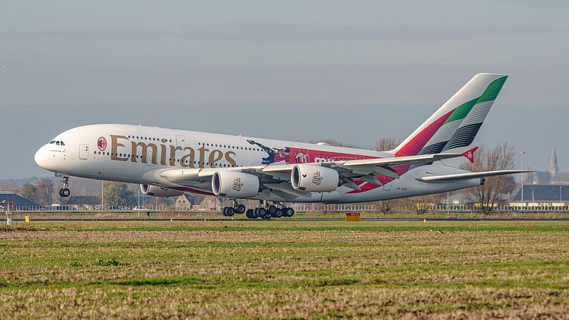 Emirates Airbus A380 in AC Mailand-Bemalung. von Jaap van den Berg