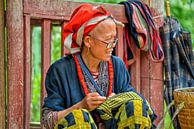 Red Dao woman in SaPa by Richard van der Woude thumbnail