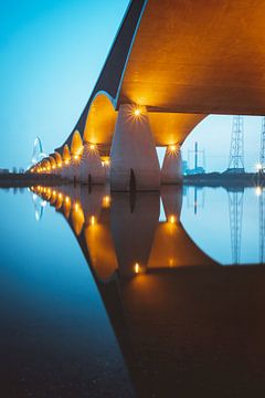 Illuminated bridge the Crossing at Nijmegen by Youri Zwart