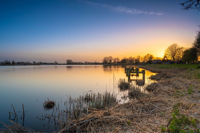 Binnenmaas at sunset by Alvin Aarnoutse