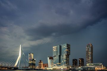 Stormachtig Rotterdam van Jolanda Wisselo