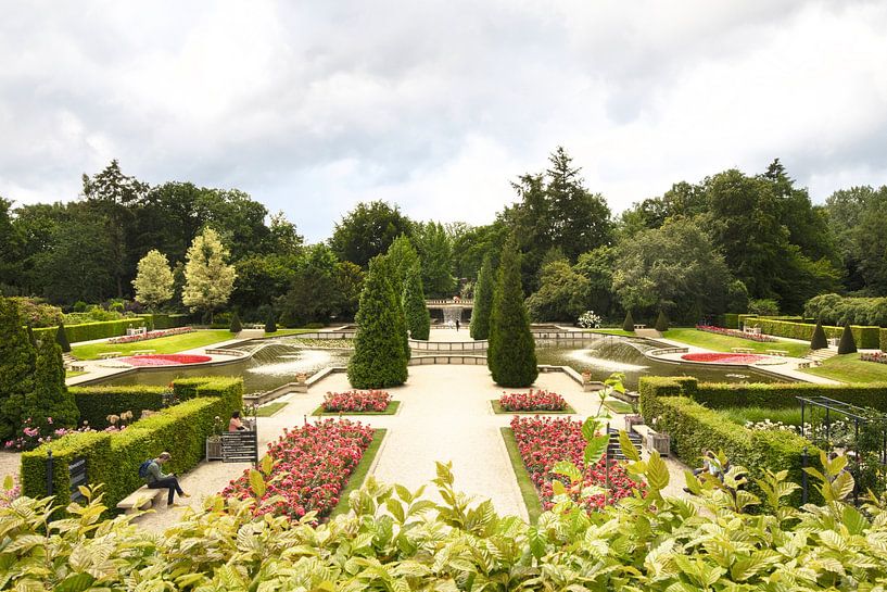 Kasteeltuinen Arcen Limburg - Gärten und Schloss. von Marianne van der Zee