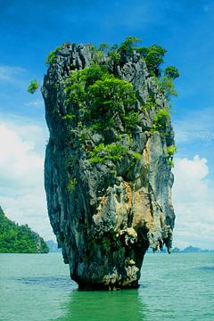 James Bond Rock by Matthias Stolt