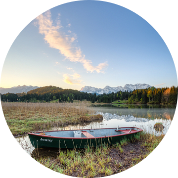 Boot aan de Geroldsee in Beieren van Michael Valjak