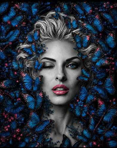 Perdu dans le bleu sur Maaike Wycisk
