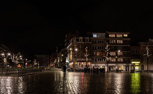 Het Ladeuze plein bij nacht (Leuven)