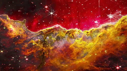 Nevel met opvallende gouden en gele formaties