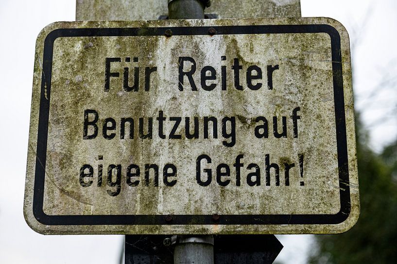 “Für Reiter Benutzung auf eigene Gefahr!” van Richard Wareham