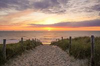 Strandopgang aan zee