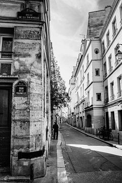 A day in Paris by Lisanne Diks