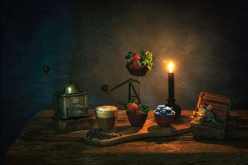 Nature morte à la bougie, style Caravaggio.