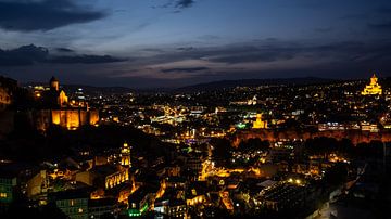 Tbilisi zonsondergang van Stijn Cleynhens