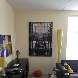 Klantfoto: Verlaten Trap in Verval. van Roman Robroek - Foto's van Verlaten Gebouwen, als artframe
