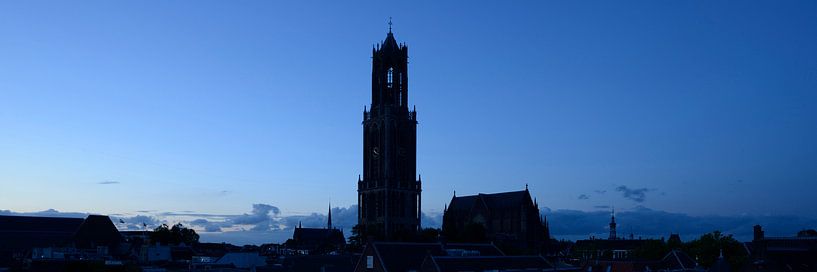 Stadtbild mit Domtoren und Domkerk in Utrecht sur Donker Utrecht