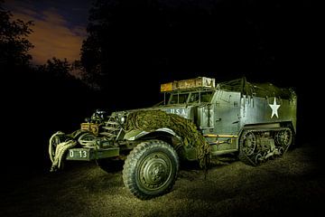 tracked war vehicle