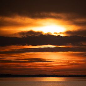 Zonsondergang aan de Brouwersdam van Annelies Cranendonk