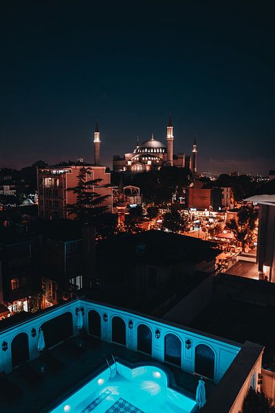 Istanbul by Hello Pompoyo