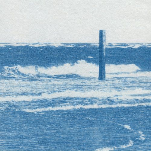 Strandpfosten 5 im Meer