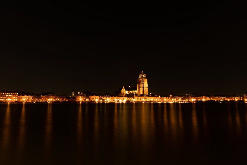 Ligne d'horizon de Dordrecht de nuit par SchumacherFotografie