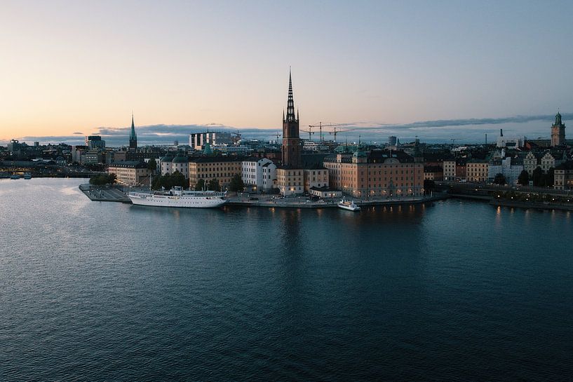 Stockholm by Hello Pompoyo