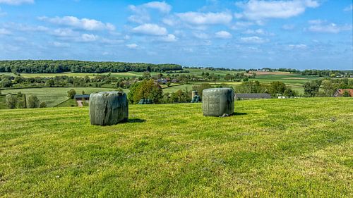 Drone panorama van de Zuid-Limburgse heuvels bij Epen