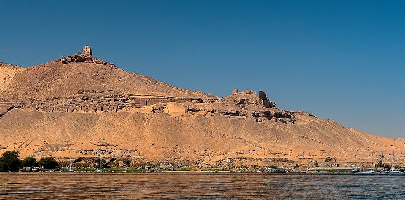 Mausoleum van Aga Khan by Maarten Verhees