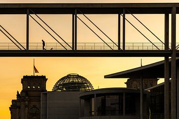 Berlijnse regeringswijk bij zonsondergang