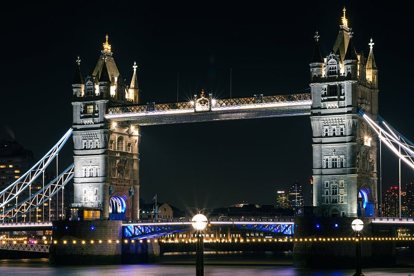 Tower Bridge London by Luis Emilio Villegas Amador