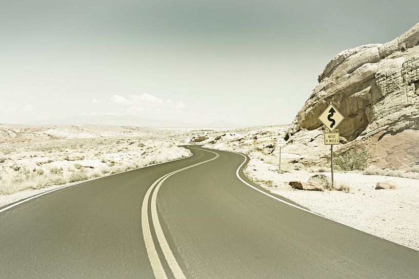 Country Road USA | Vintage by Melanie Viola