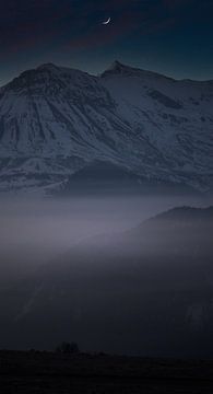Maanondergang in de Franse alpen van Tijmen Wierenga